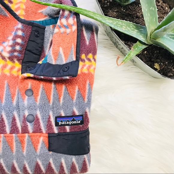 Patagonia Tops - 🍒*p a t a g o n i a* rare laughing waters synchilla fleece pullover small